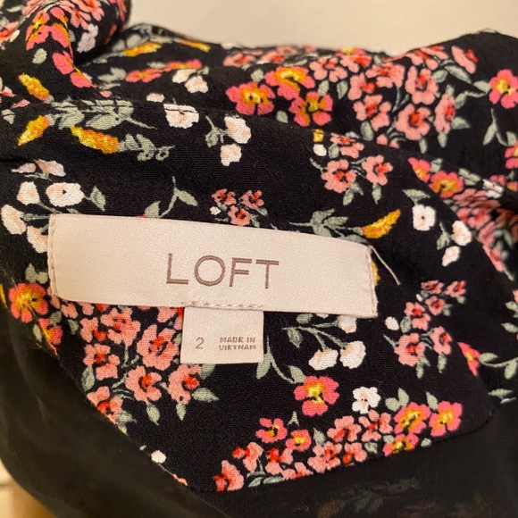 Ann Taylor LOFT Floral Romper - Picture 5 of 7